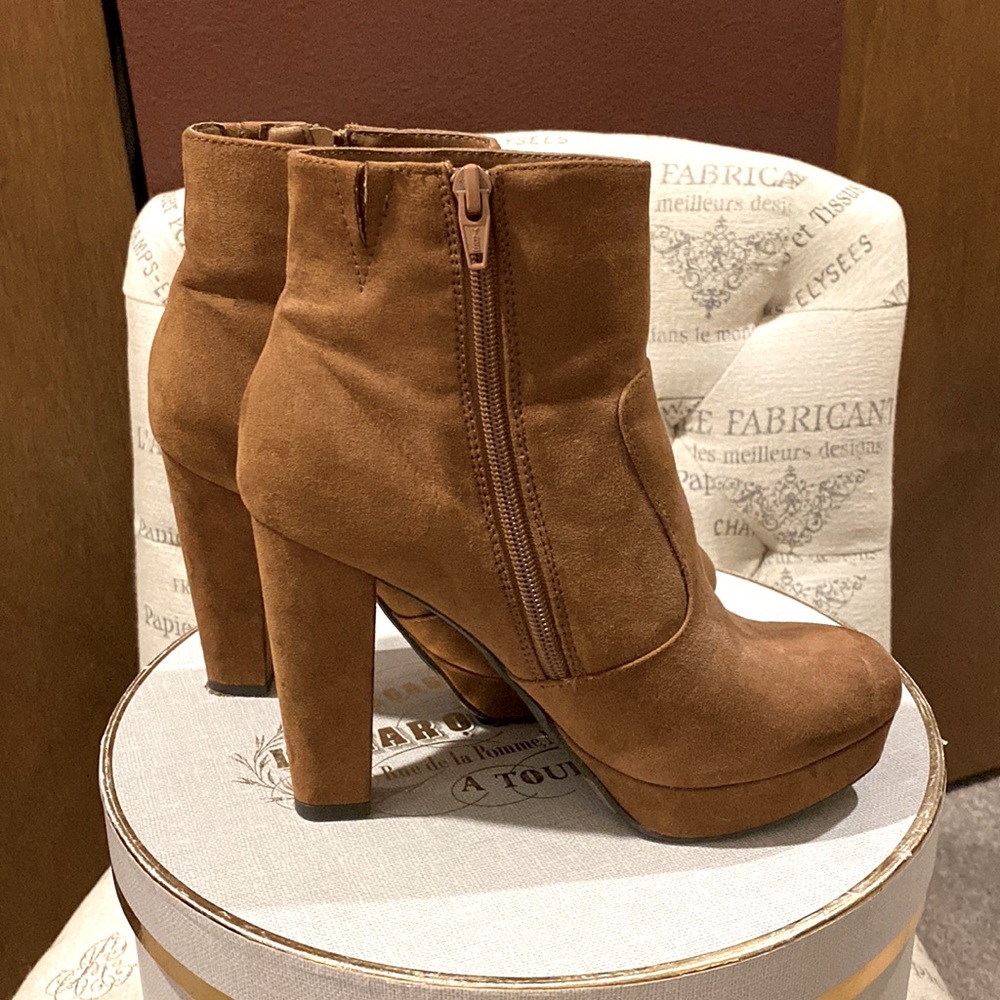 Mission Camel Suede Boots